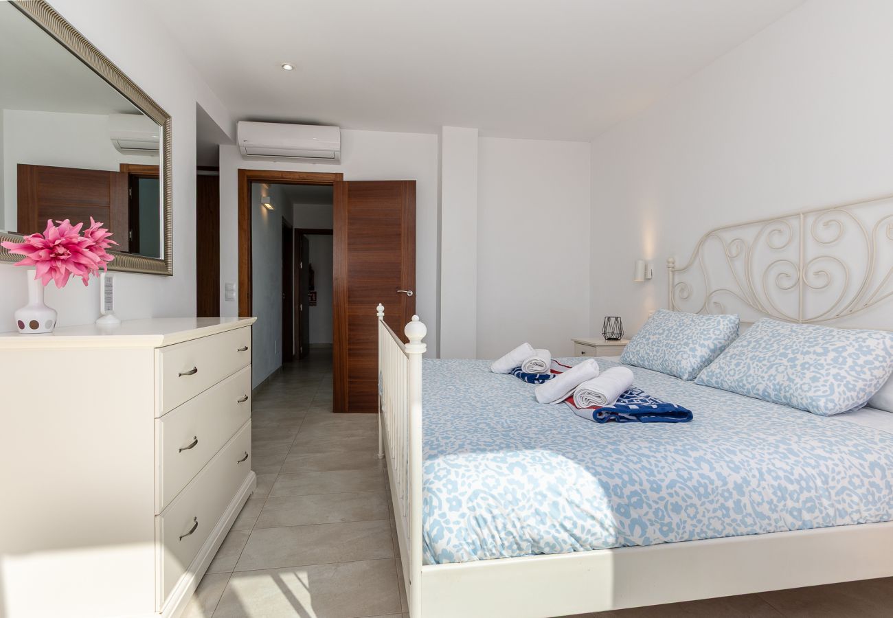 Casa adosada en Alcanada - Alcanada B By home villas 360