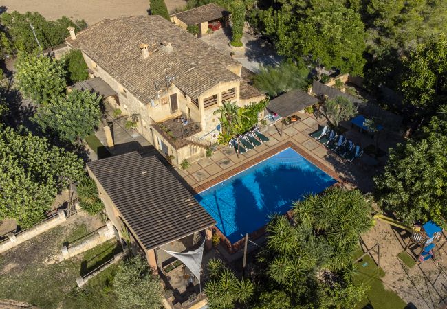 Casa rural en Sant Llorenç Des Cardassar - Finca Son Barbot by Homevillas360