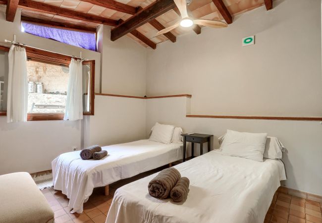 Finca en Petra - Can Monget by Rentallorca Finca en Petra - Can Monget by Rentallorca