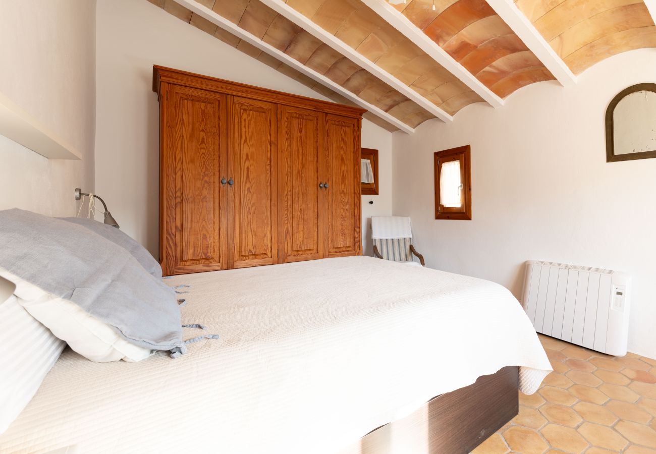 Finca en Petra - Can Monget by Rentallorca