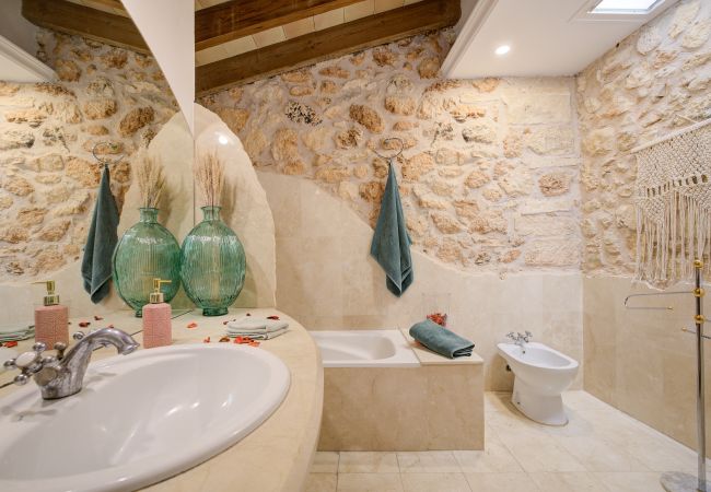 Alquiler por habitaciones en Petra - Hotelet Ca'n Oms Picasso by Rentallorca Alquiler por habitaciones en Petra - Hotelet Ca'n Oms Picasso by Rentallorca