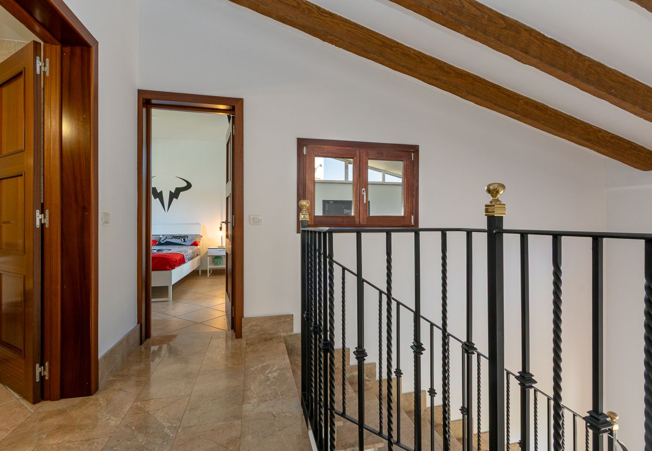 Casa adosada en Porreres - Moderna casa de vacaciones con piscina en el corazón de Porreres.