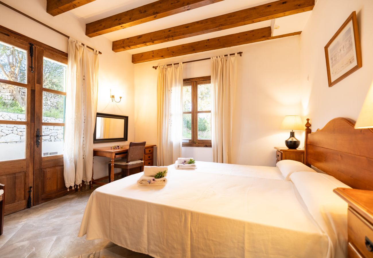 Finca en Petra - Son Capellet by Rentallorca