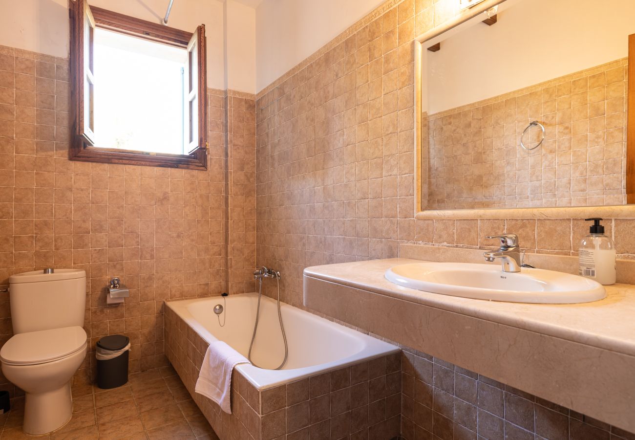 Finca en Petra - Son Capellet by Rentallorca