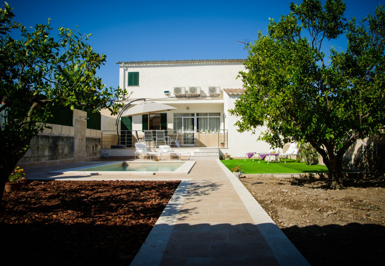 Casa en Sineu - Pou de s'Alou by Rentallorca