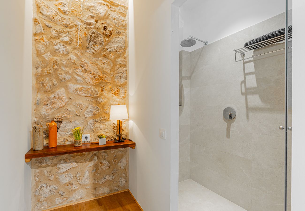 Ferienhaus in Pollensa - Stadthäuser Luxuriös Can Butxaca in Pollensa by Home Villas 360