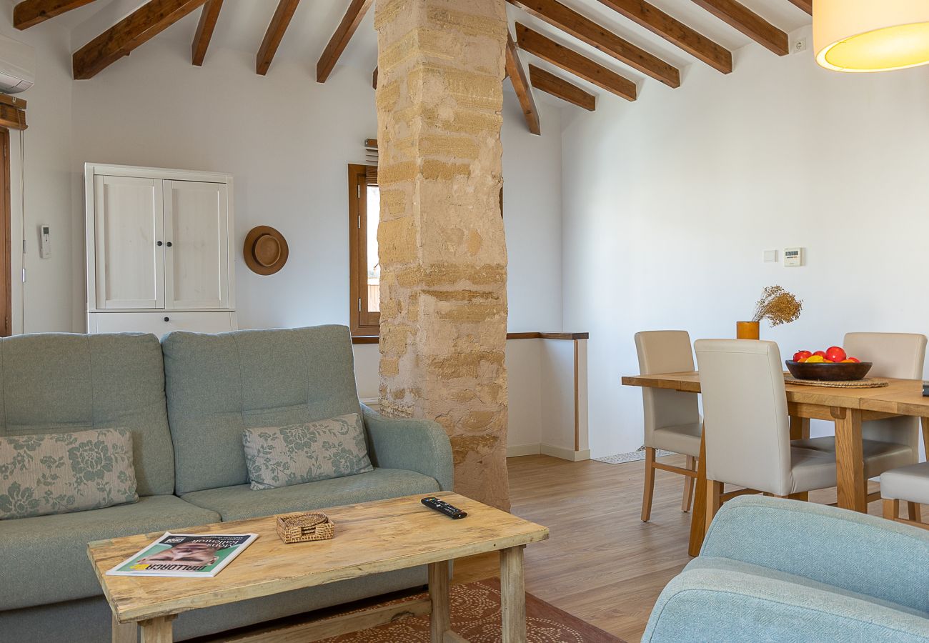Ferienhaus in Pollensa - Stadthäuser with puig de Maria view by home villas 360