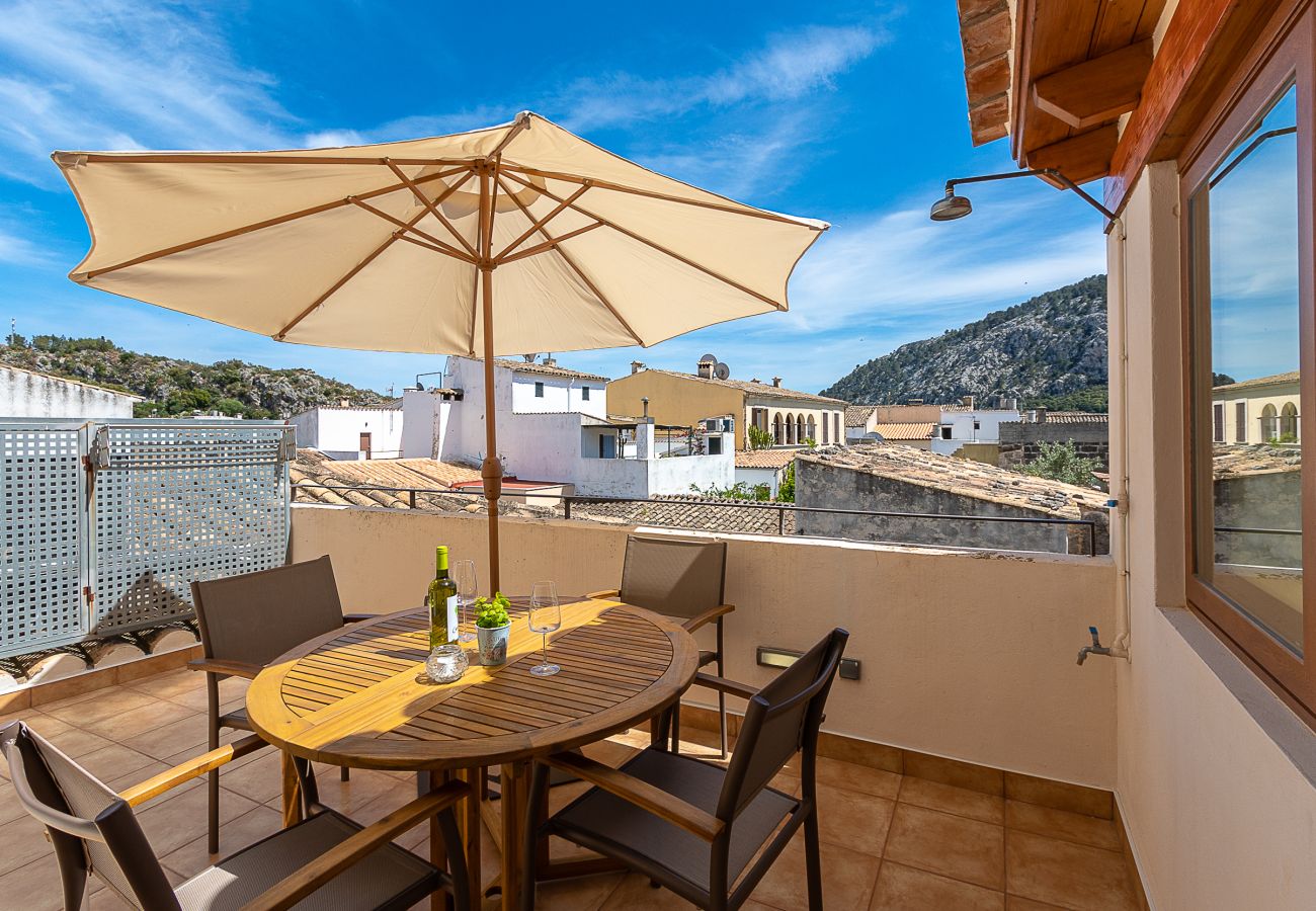 Ferienhaus in Pollensa - Stadthäuser with puig de Maria view by home villas 360