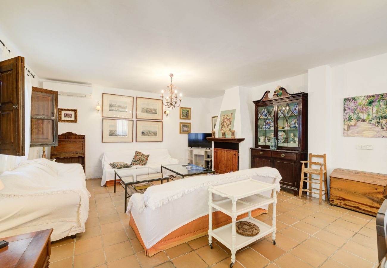 Finca in Vilafranca de Bonany - La Finquita by Rentallorca