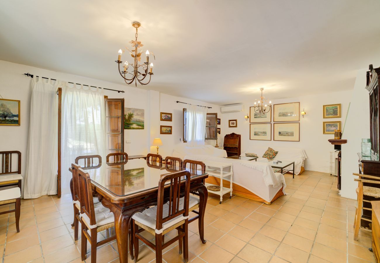 Finca in Vilafranca de Bonany - La Finquita by Rentallorca