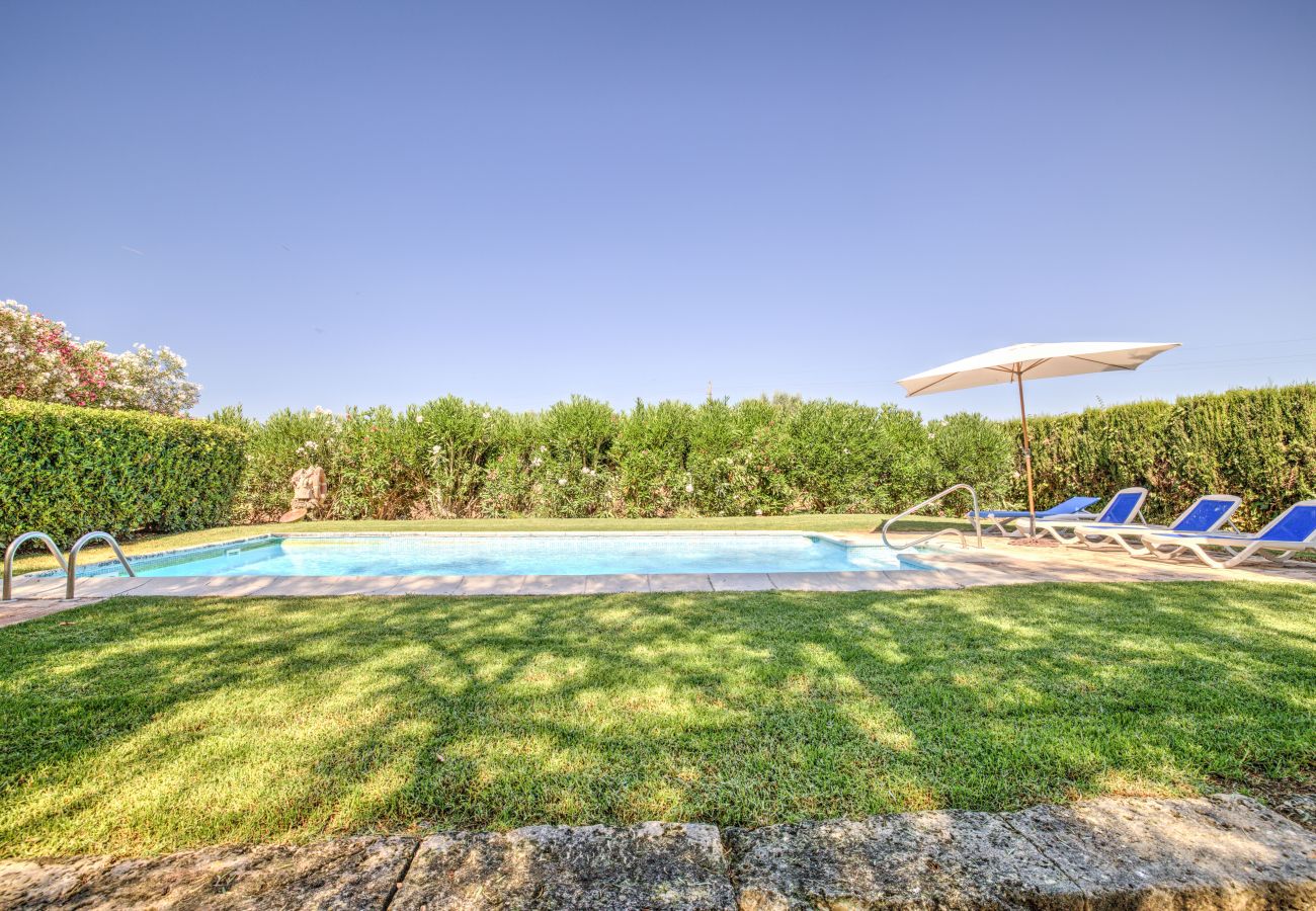 Finca in Vilafranca de Bonany - La Finquita by Rentallorca