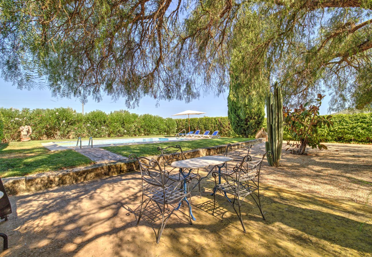 Finca in Vilafranca de Bonany - La Finquita by Rentallorca