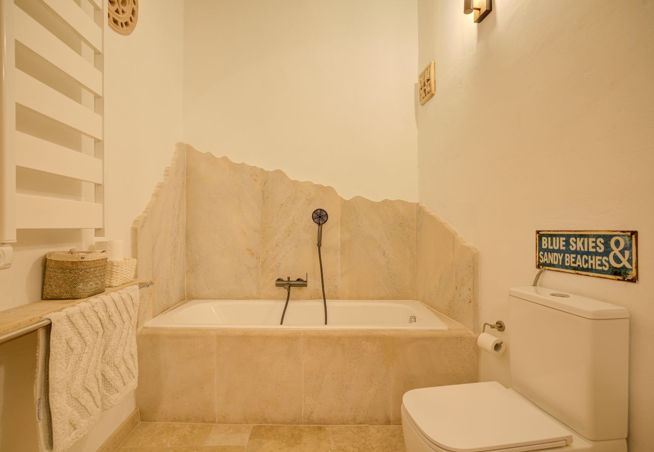 Ferienhaus in Petra - Petra holiday home by Rentallorca