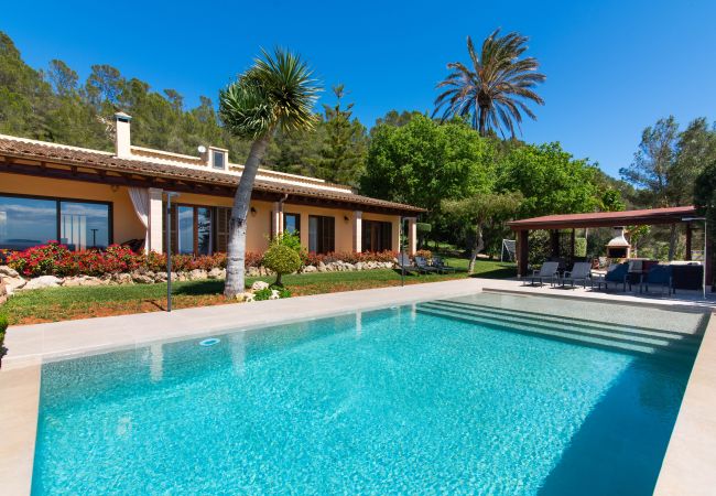 Finca in Manacor - Es Bessons by Rentallorca Finca in Manacor - Es Bessons by Rentallorca