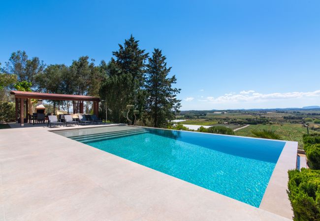 Finca in Manacor - Es Bessons by Rentallorca Finca in Manacor - Es Bessons by Rentallorca