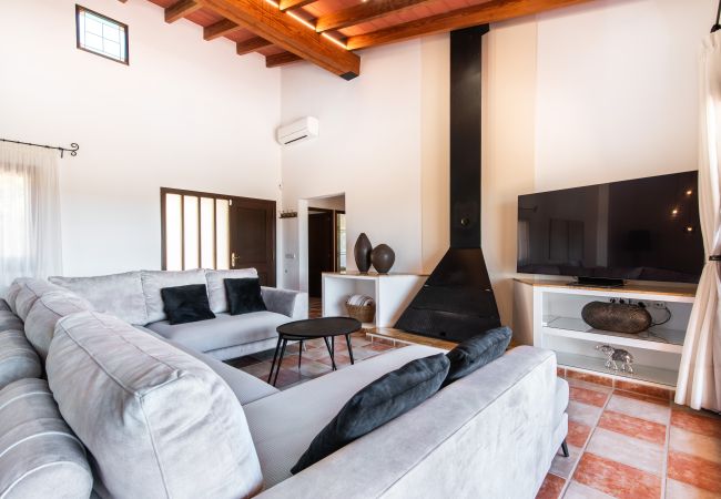 Finca in Manacor - Es Bessons by Rentallorca Finca in Manacor - Es Bessons by Rentallorca