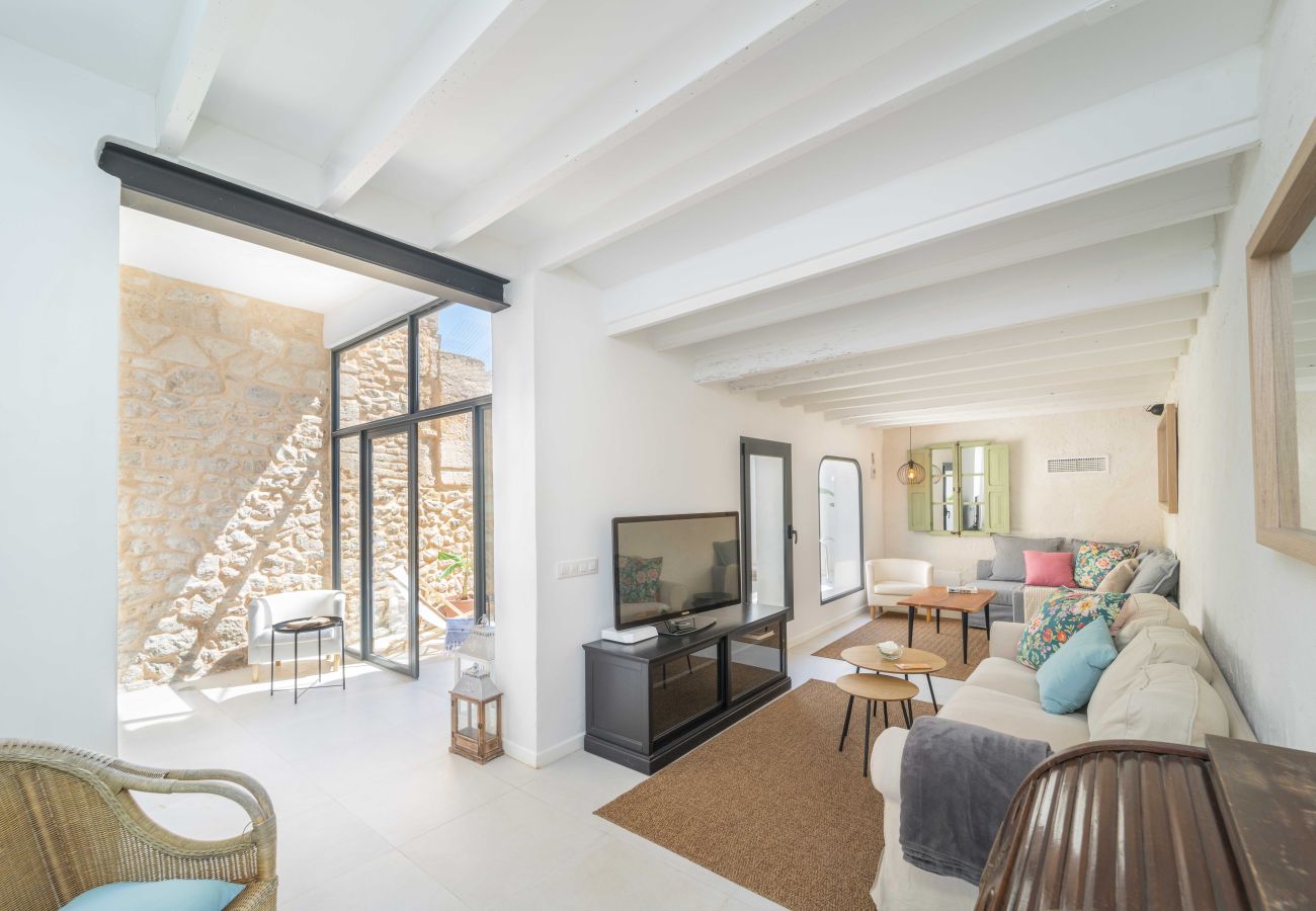 Ferienhaus in Porreres - Townhouse Helen House by Homevillas360
