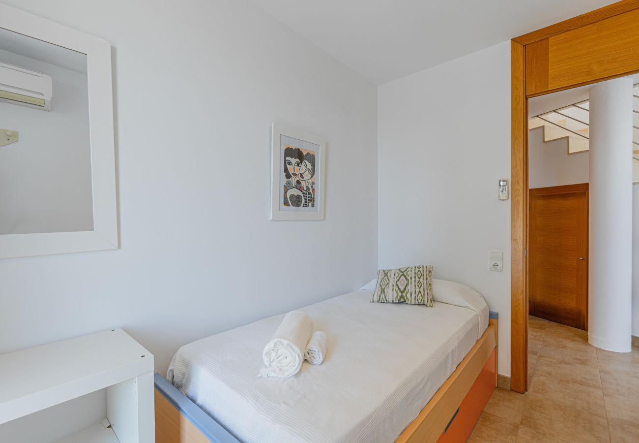 House in Cala Sant Vicenç -  Chalet Molins 1 By home villas 360
