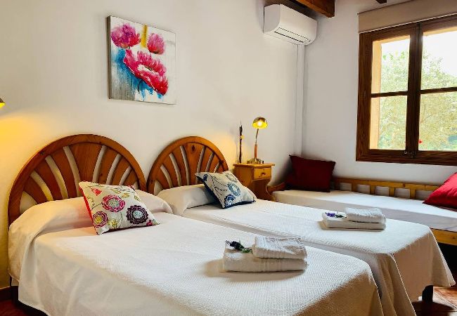 Country house in Alaro - Banyols by Rentallorca Country house in Alaro - Banyols by Rentallorca
