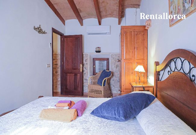 Country house in Buger - Ca'n Nyany by Rentallorca Country house in Buger - Ca'n Nyany by Rentallorca