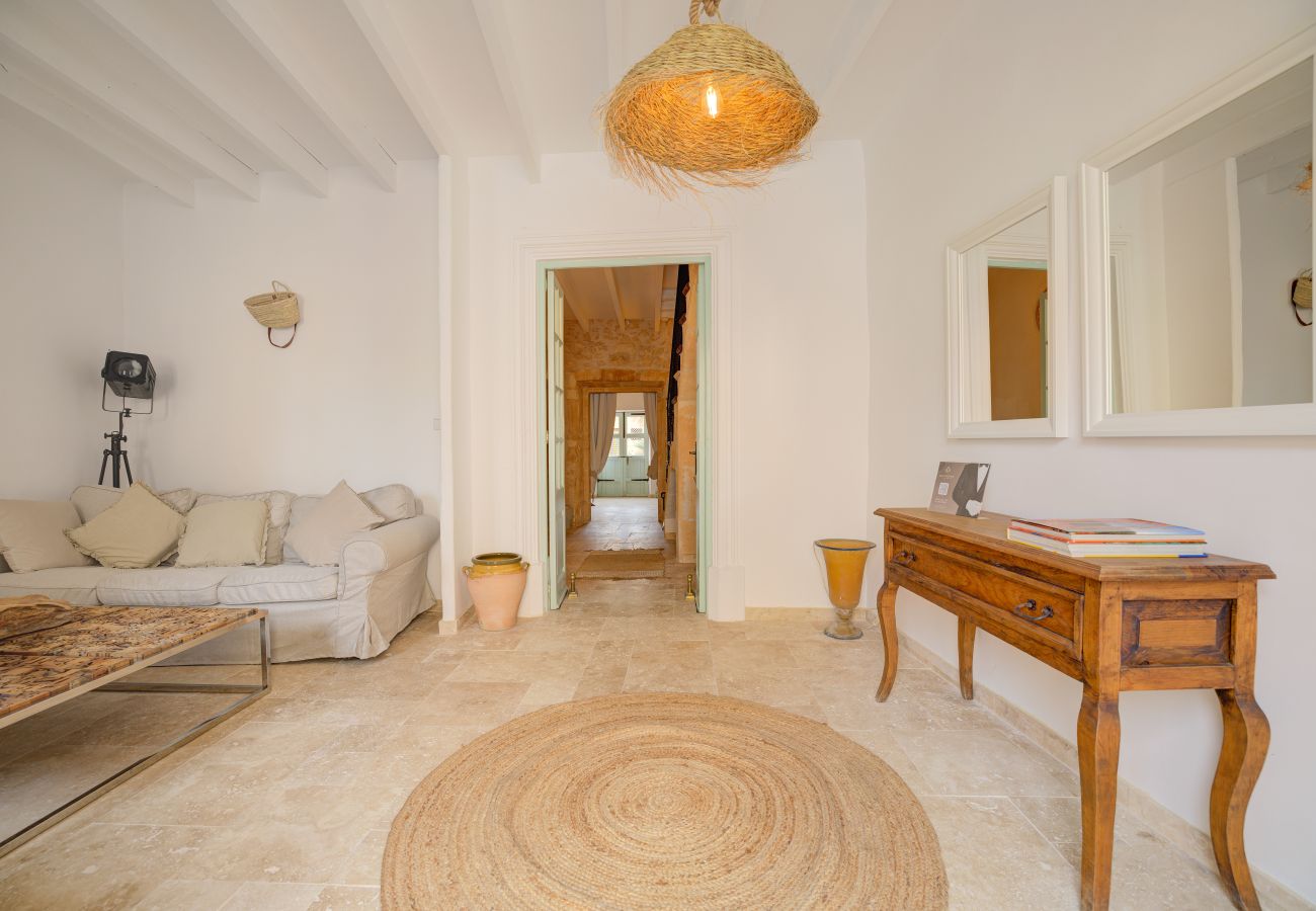House in Petra - Petra holiday home by Rentallorca