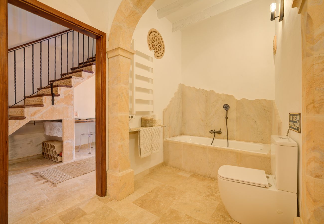 House in Petra - Petra holiday home by Rentallorca
