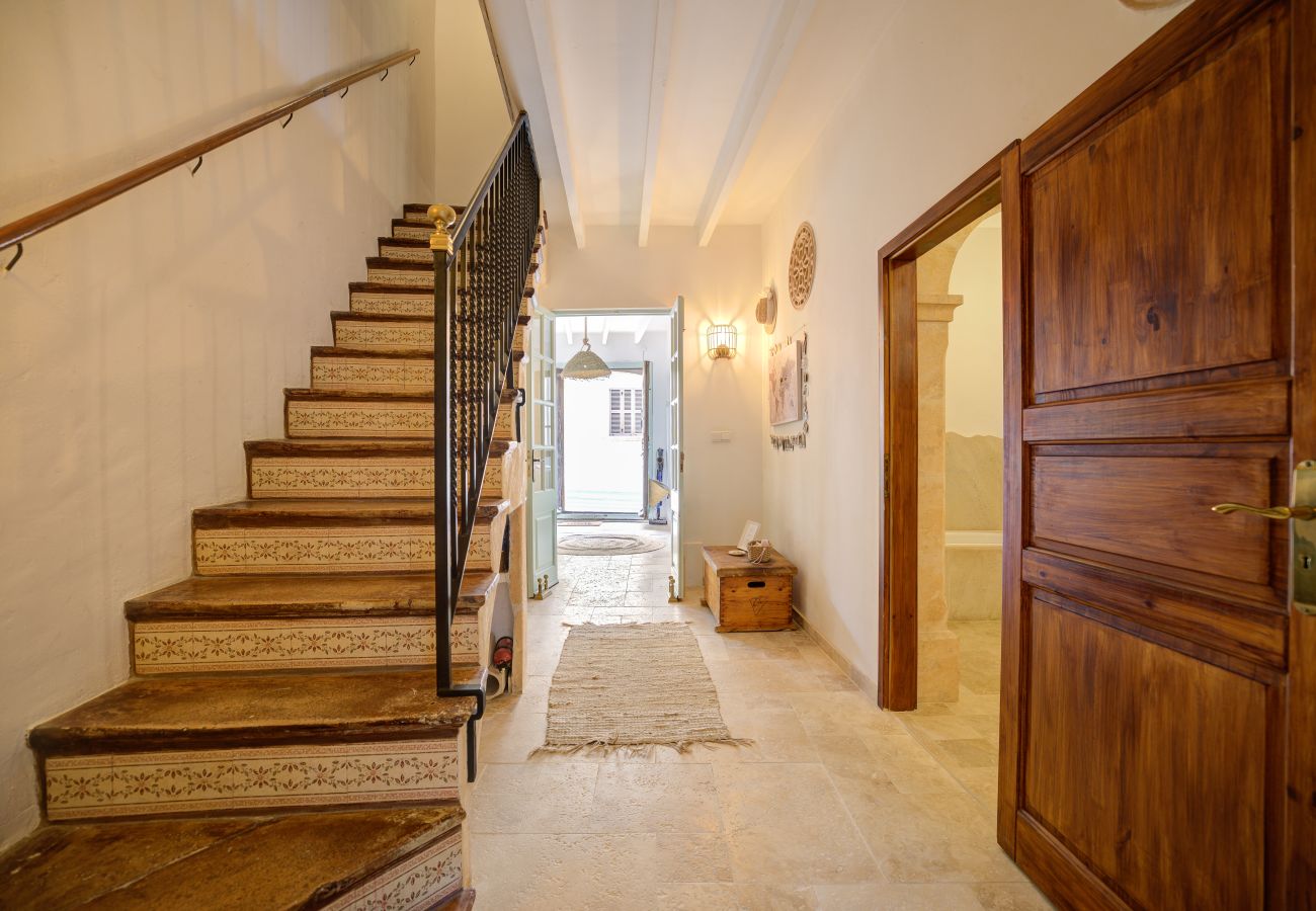 House in Petra - Petra holiday home by Rentallorca