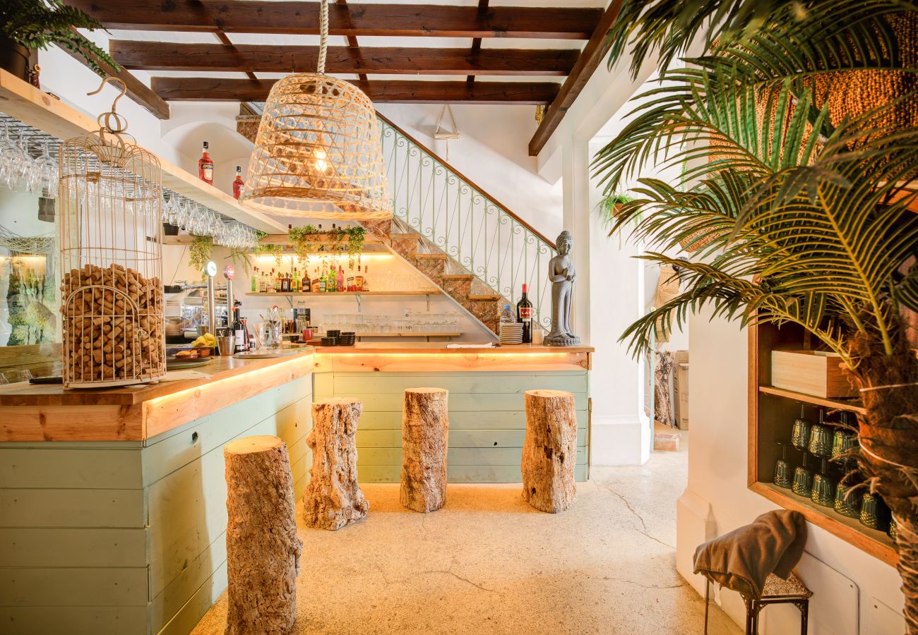 Rent by room in Petra - Hotelet Ca'n Oms Picasso by Rentallorca