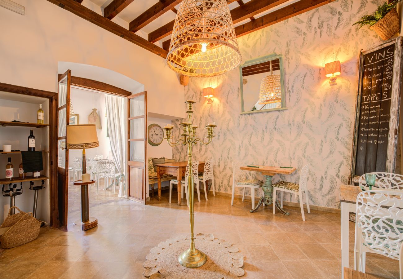 Rent by room in Petra - Hotelet Ca'n Oms Chopin by Rentallorca
