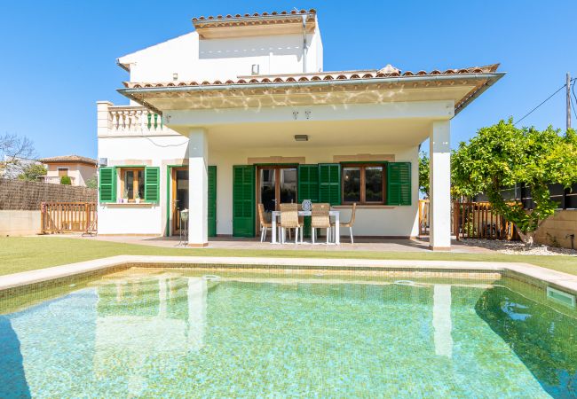  in Porreres -  Modern holiday home with pool in the heart of Porreres.