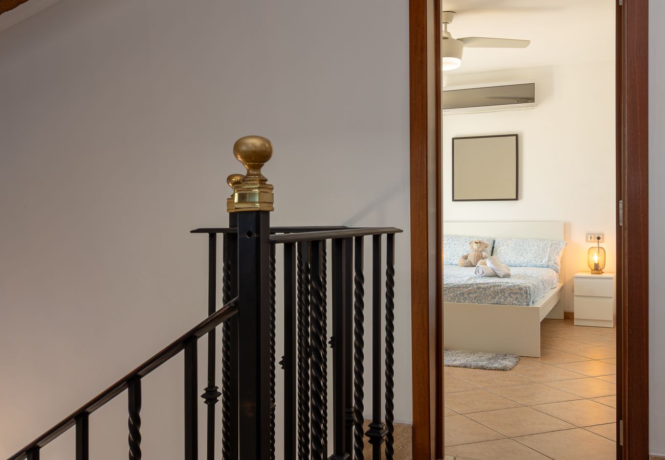 Terraced House in Porreres -  Modern holiday home with pool in the heart of Porreres.