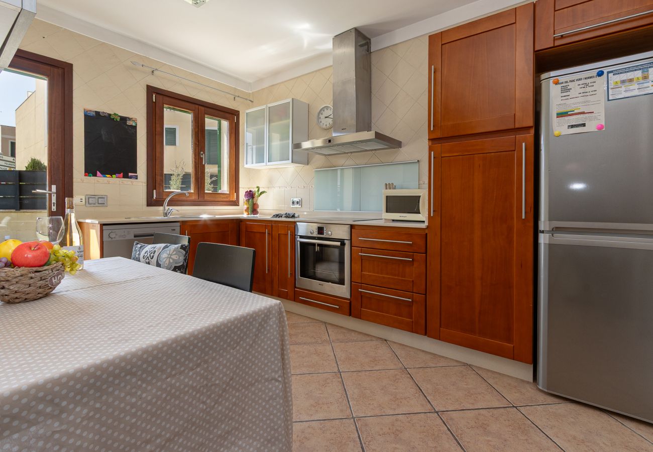 Terraced House in Porreres -  Modern holiday home with pool in the heart of Porreres.