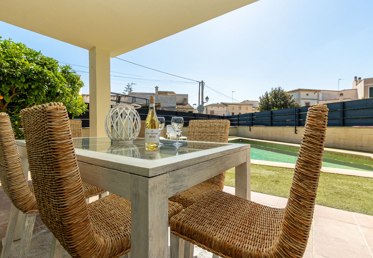 Terraced House in Porreres -  Modern holiday home with pool in the heart of Porreres.