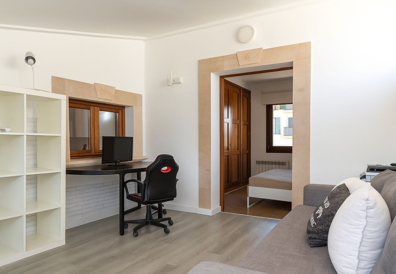 Terraced House in Porreres -  Modern holiday home with pool in the heart of Porreres.