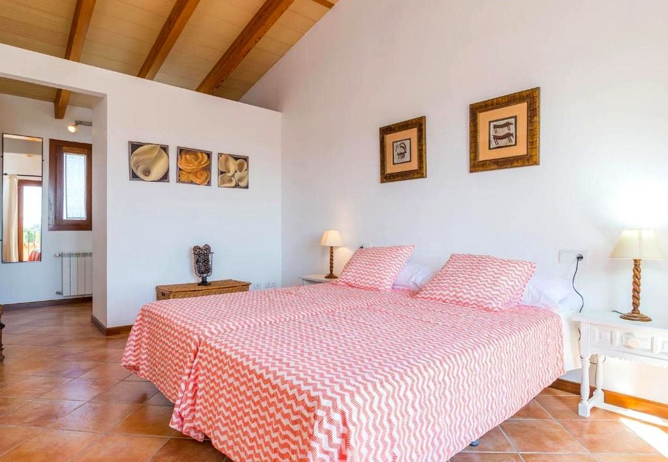 Chalet in Alaro - ses veles