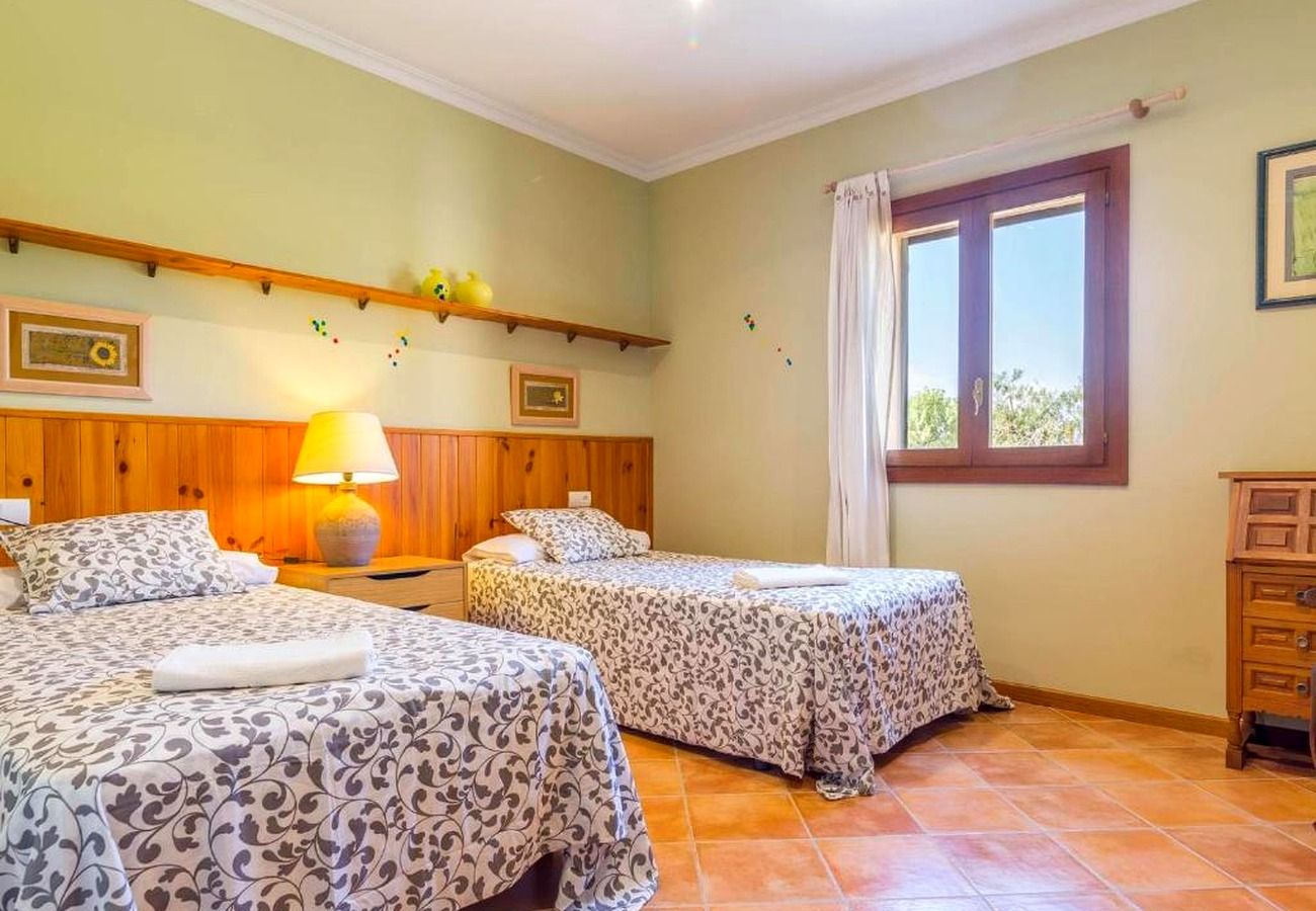 Chalet in Alaro - ses veles